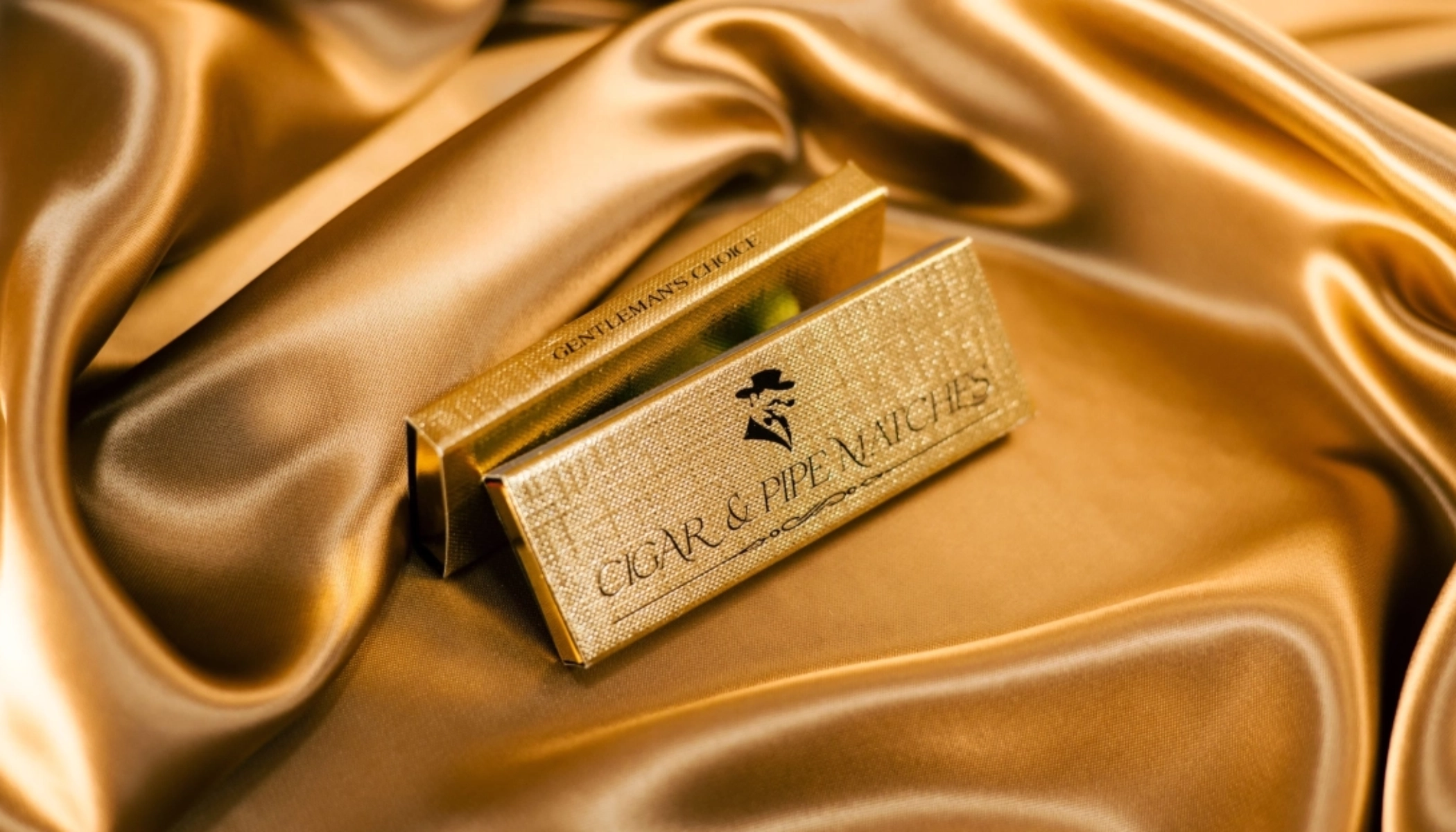 Cigar & Pipe matches gold material
